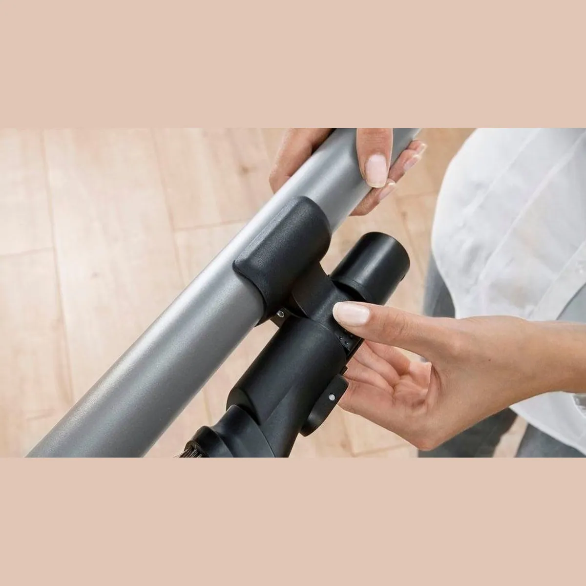 BOSCH Unlimited 7 BSS715CARP, 5.0 Ah Akku, Knickrohr, beutellos Dieses Produkt der Marke BOSCH wird von uns als unabhängigem Händler vertrieben. Wir 4