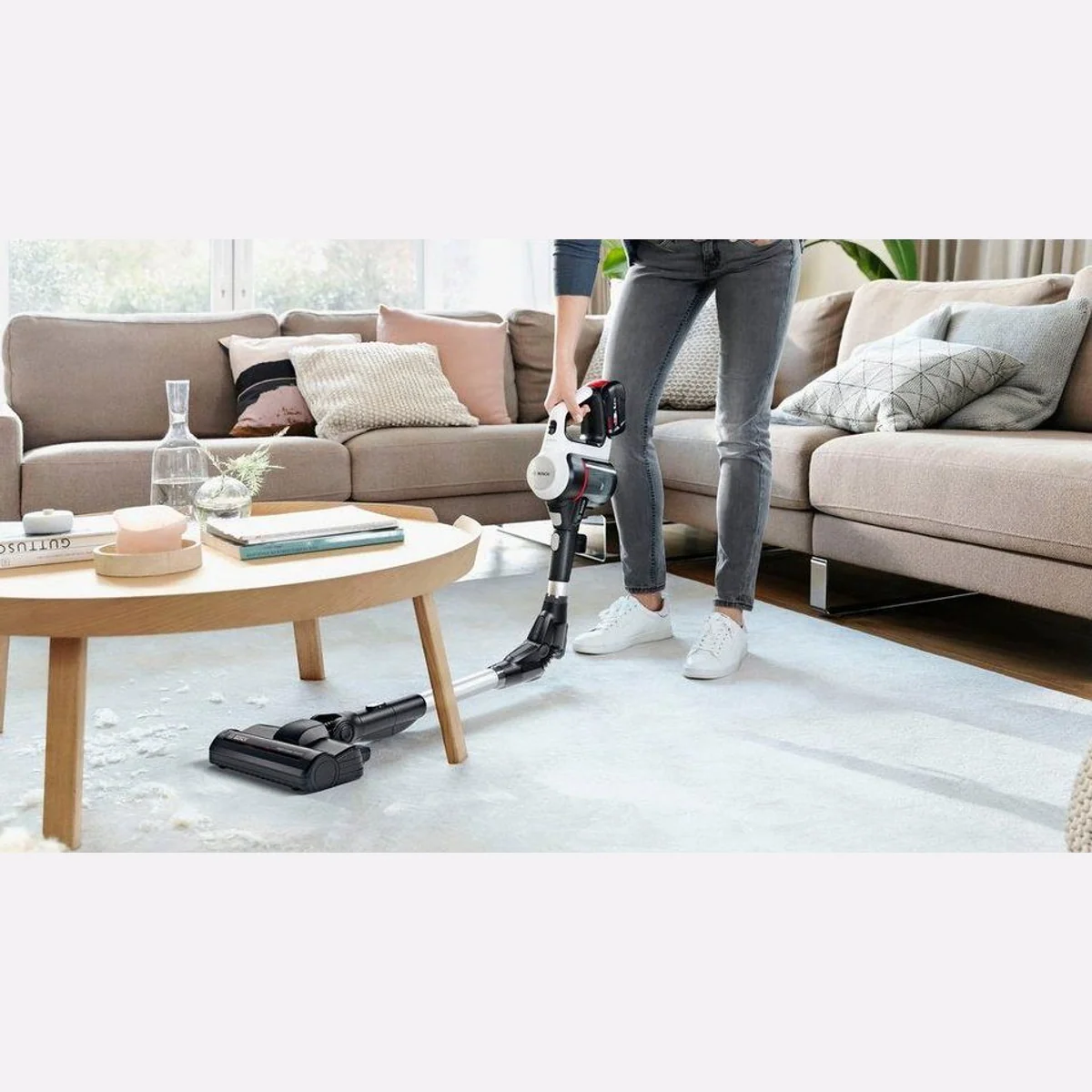 BOSCH Unlimited 7 BSS715CARP, 5.0 Ah Akku, Knickrohr, beutellos Dieses Produkt der Marke BOSCH wird von uns als unabhängigem Händler vertrieben. Wir 5