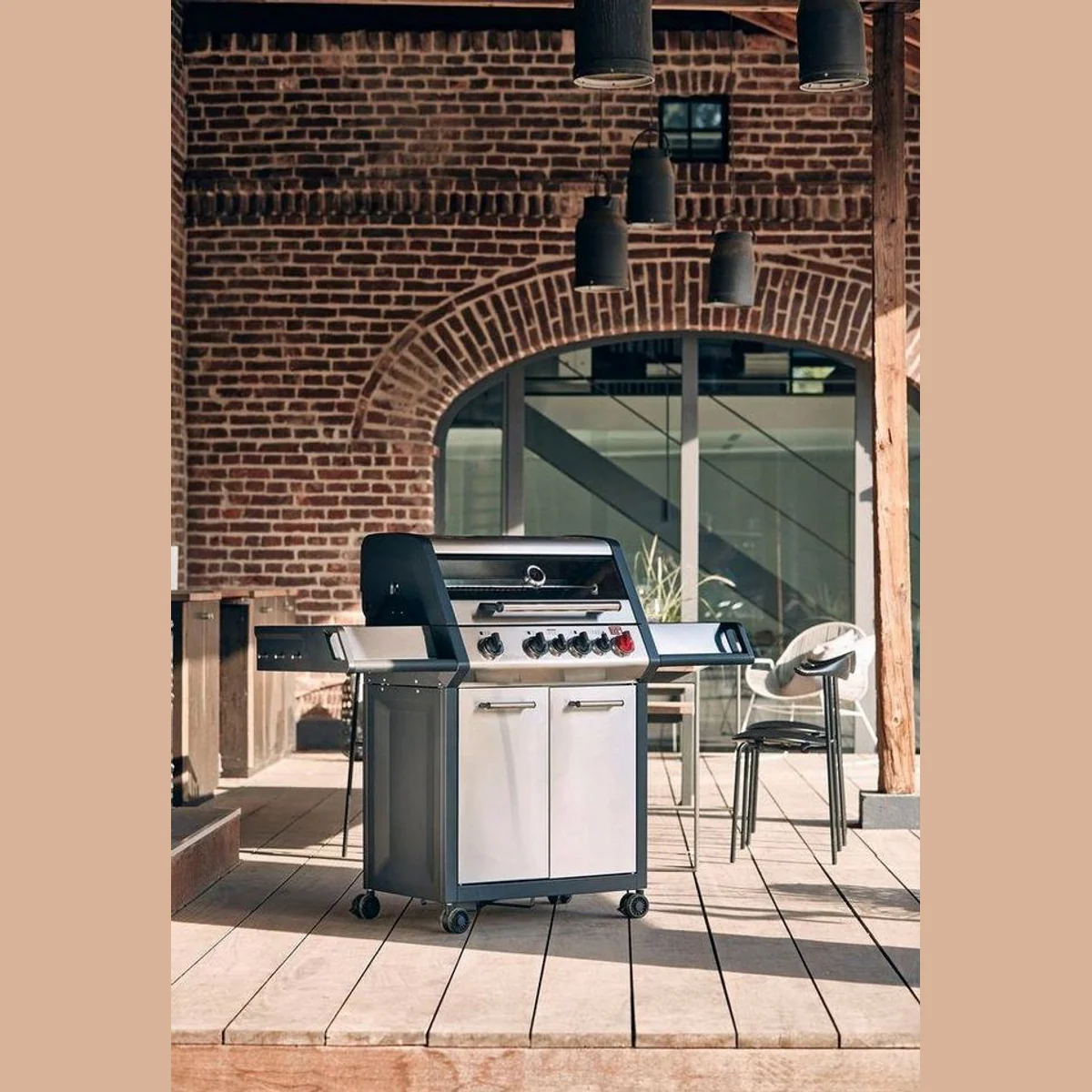 Enders Gasgrill Monroe Pro 4 SIK Turbo, 21,1 kW Gesamtleistung, Infrarot-Backburner, doppelwandige Edelstahlhaube 2