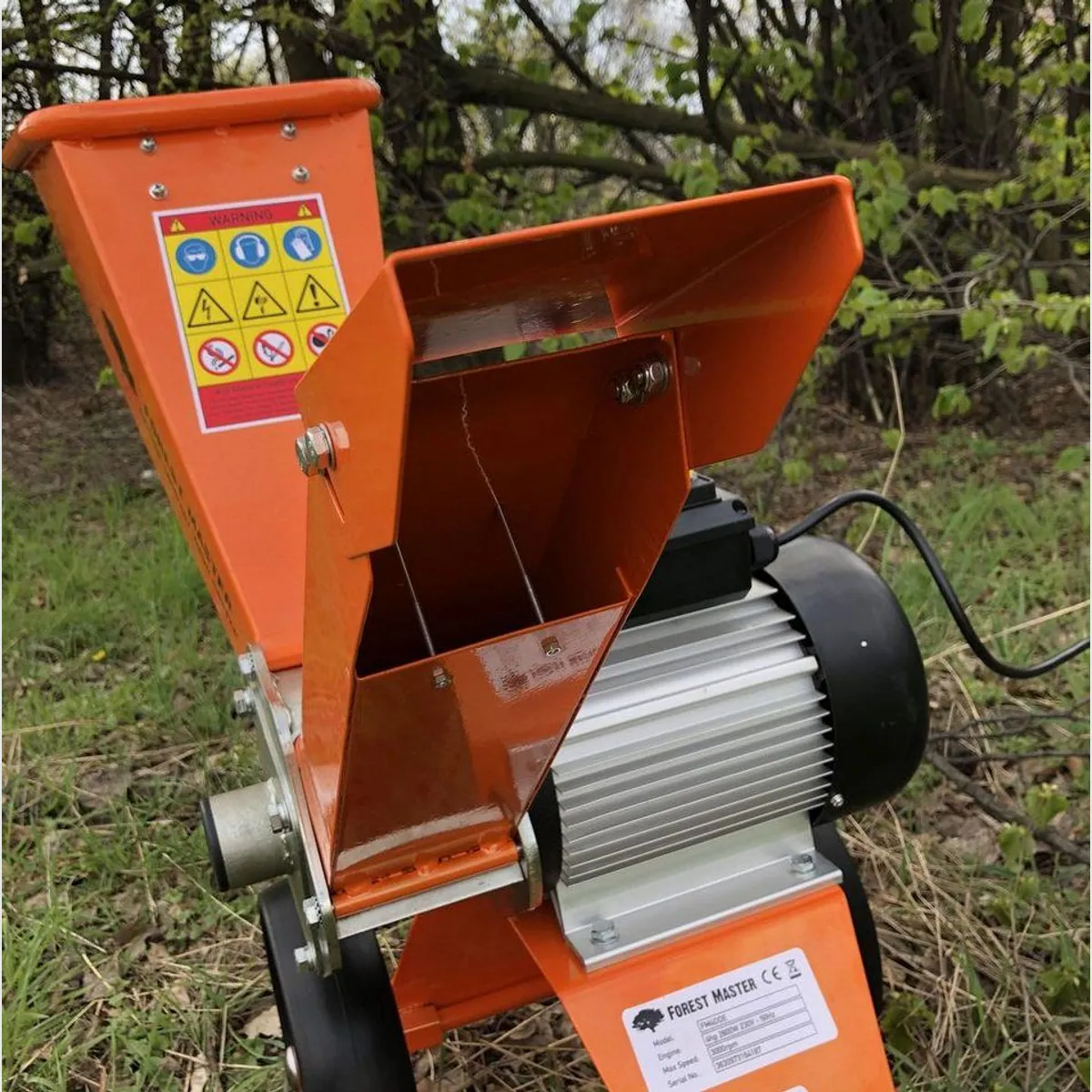 Forest Master FM4DDE Elektro Häcksler, 2800 Watt, 5 cm max. Astdurchmesser, Direktantrieb 4