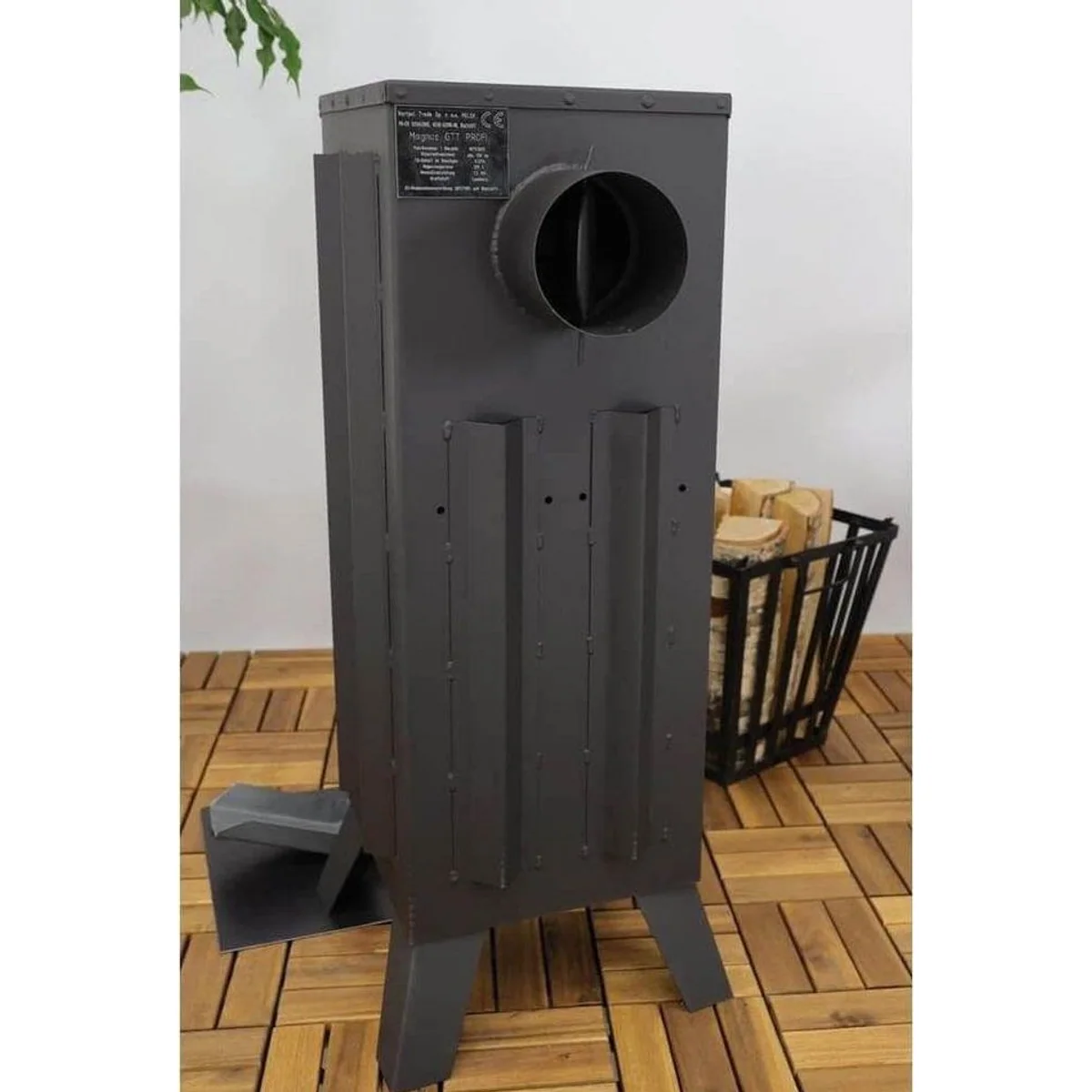 Magnus GT7PR Kaminofen, 7,5 kW, Schamottstein, legierter Stahl 2