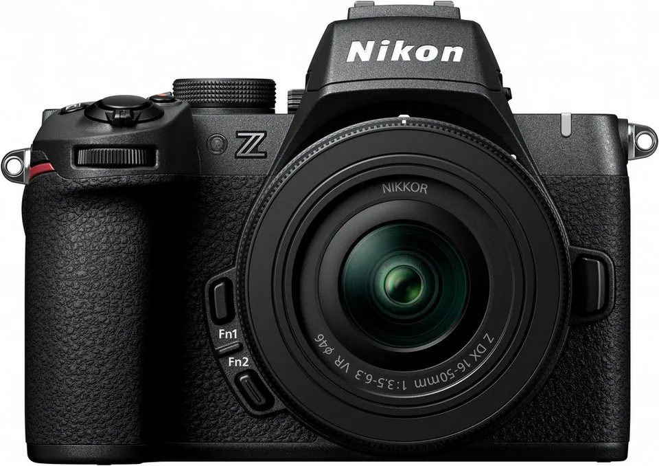 Nikon Z50II Kit, 2 Zoomobjektive, Bildstabilisator Dieses Produkt der Marke Nikon wird von uns als unabhängigem Händler vertrieben. Wir sind kein 2
