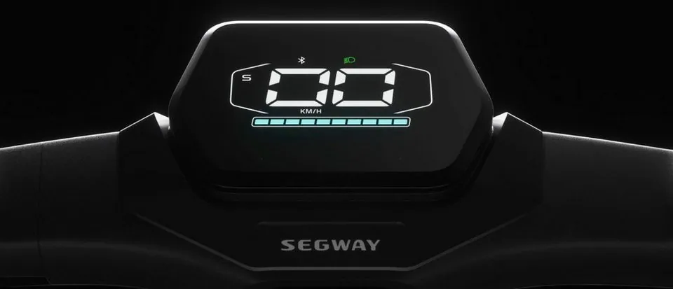 Segway ZT3 Pro D E-Scooter, 20 km/h, 70 km Reichweite, Vollfederung 5